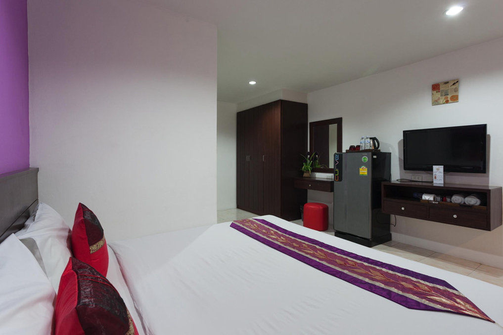 Islanda Boutique Hotel Patong Exterior photo